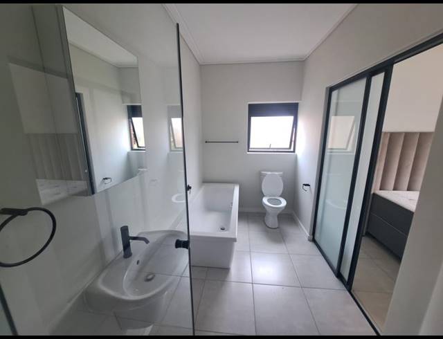 2 BEDROOM PROPERTY TO RENT IN BLYDE RIVERWALK ESTATE